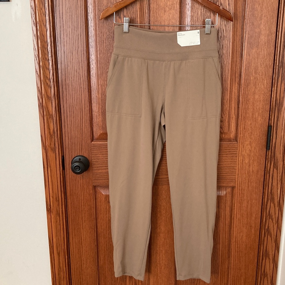 NWT Stylus Womens Tapered Pants S